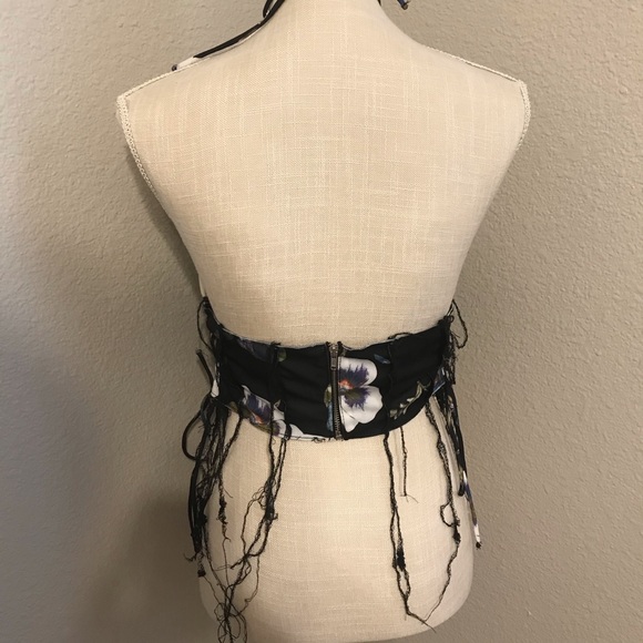 Danielle Guizio - Picture 2 of 6